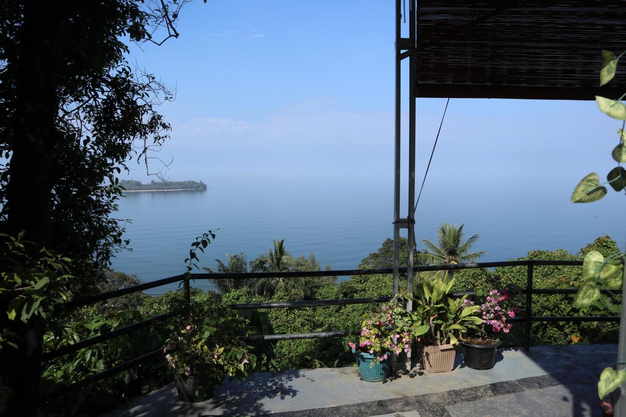 The View Padang, Amazing View, 8 Mins Mentawai Fast Ferry, Cold Beer,Close To Restaurants Padang (Sumatra) Exterior foto